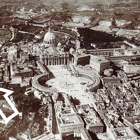 Apt In Front Of The Vatican City Rome Exterior photo